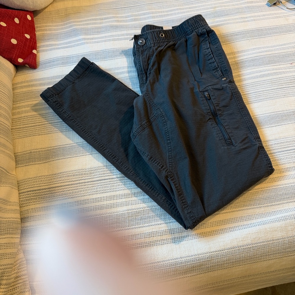 Vuori Men's Dark Gray Ripstop Pants
